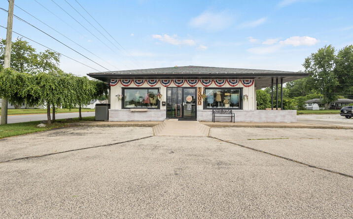 Pictures of Retail, Office, Mixed Use property located at 1300 Johnson Street, Elkhart, IN 46514 for sales - image #1