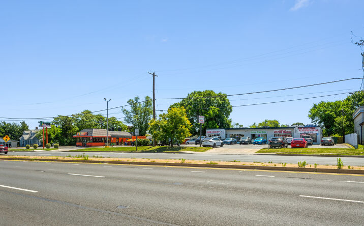 Pictures of Retail property located at 4306-4316 St Barnabas Rd, Temple Hills, MD 20748 for sales - image #1