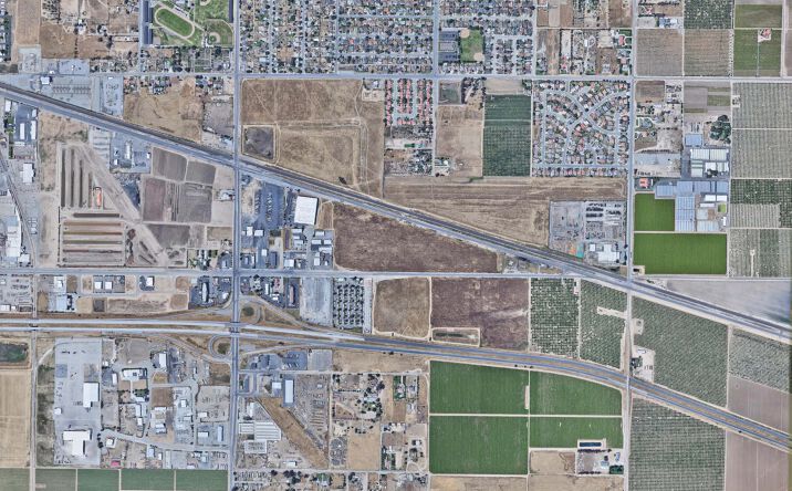 Pictures of Land property located at 8545 Edison Hwy, Bakersfield, CA 93307 for sales - image #1