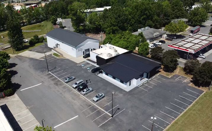 Pictures of Retail, Office, Industrial property located at 11240 East Independence Boulevard, Matthews, NC 28105 for sales - image #1