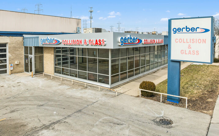 8250 Skokie Blvd, Skokie