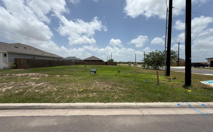 Pictures of Land, Multifamily property located at Juan Castillo Ave # 91, Port Isabel, TX 78578 for sales - image #1