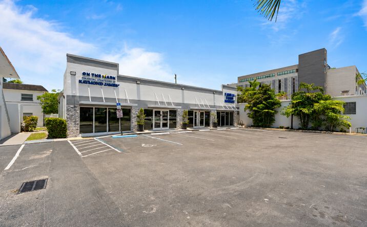 Pictures of Office, Retail property located at 3655 North Dixie Highway, Oakland Park, FL 33334 for sales - image #1