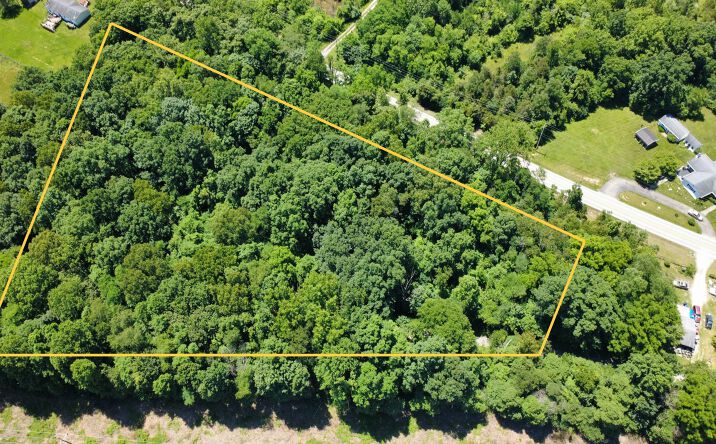 Pictures of Land property located at Howard Road, La Grange, KY 40031 for sales - image #1