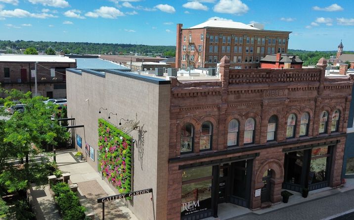 Pictures of Mixed Use, Retail, Office, Multifamily property located at 125-135 E Main Street, Marshalltown, IA 50158 for sales - image #1