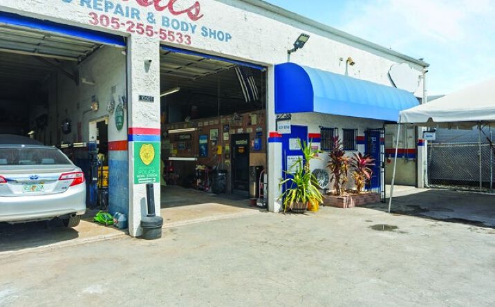 Pictures of Industrial, Business for Sale property located at 10501 SW 185 Terrace, Cutler Bay, FL 33157 for sales - image #1