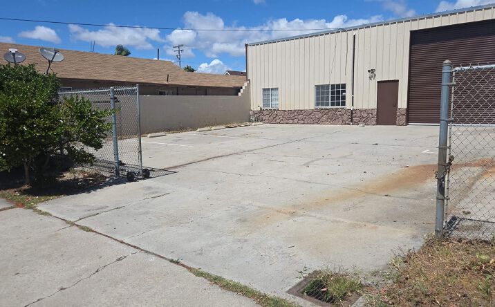 Pictures of Office, Retail, Industrial property located at 333 Civic Center Dr, National City, CA 91950 for sales - image #1