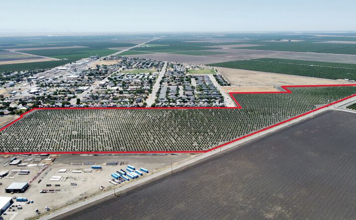 Pictures of Retail, Land property located at South Placer Avenue, San Joaquin, CA 93660 for sales - image #1