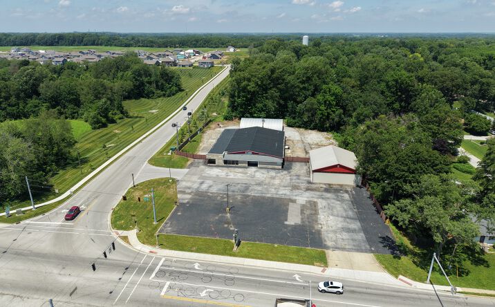 Pictures of Retail, Industrial, Land property located at 1120 W MAIN ST, DANVILLE, IN 46122-1062 for sales - image #1