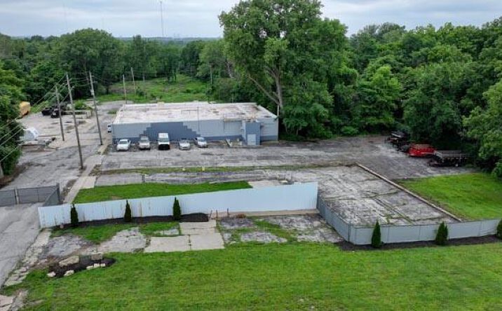 Pictures of Industrial property located at 1304 W Elm N/A, Independence, MO 64050 for sales - image #1