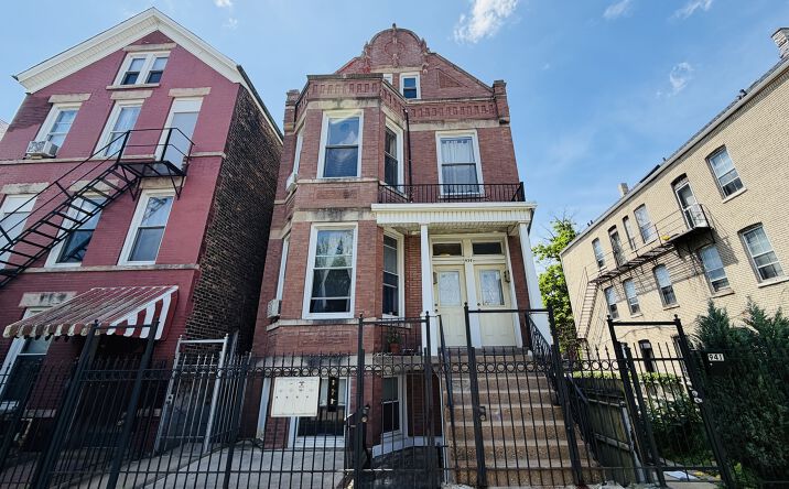 Pictures of Multifamily property located at 939 W 32nd Street, Chicago, IL 60608 for sales - image #1