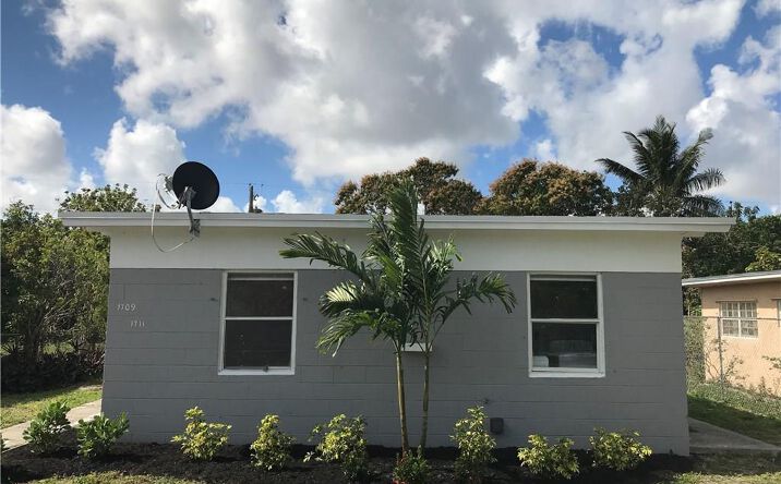 Pictures of Multifamily property located at 1709 NW 6th Avenue # 2 #1-2, Fort Lauderdale, FL 33311 for sales - image #1
