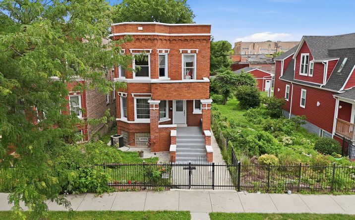 Pictures of Multifamily property located at 5106 W Fulton Street, Chicago, IL 60644 for sales - image #1