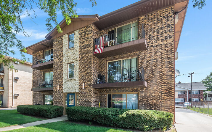 4607 Forest Avenue, Brookfield