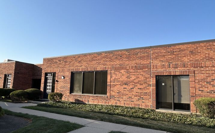 414 Plaza Drive, Westmont