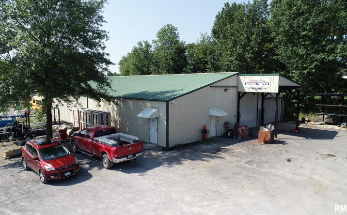 105 N Burkhart Street, Pittsburg
