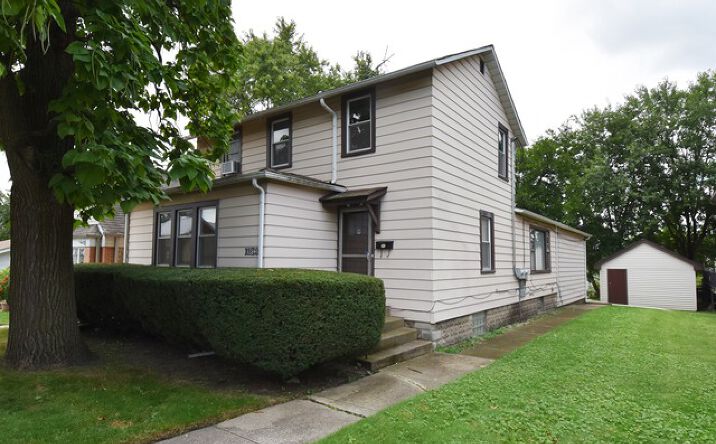 12846 Mozart Street, Blue Island