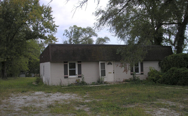 8243 W Lincoln Highway, FRANKFORT