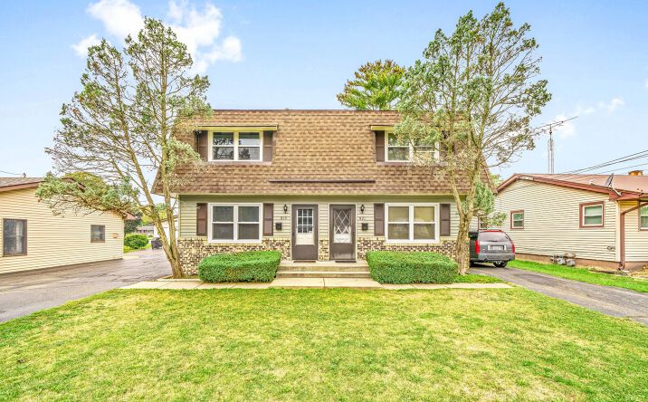 819-821 Elm Street, Sandwich