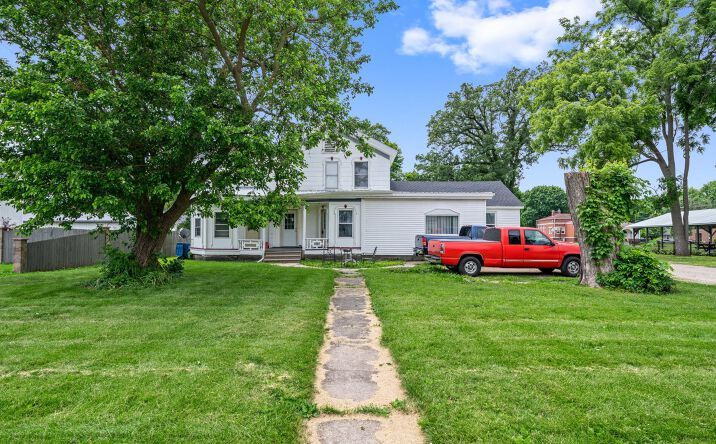 302 S Ottawa Street, Earlville
