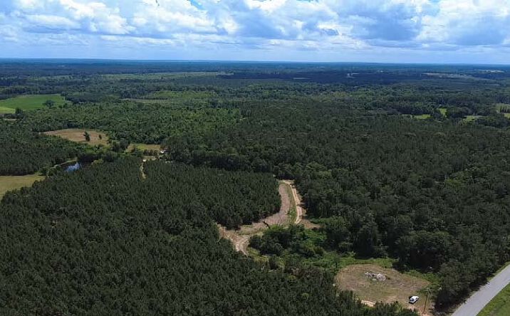 Pictures of Land property located at 2318 Beaver Dam Creek Road, Newberry, SC 29108 for sales - image #1
