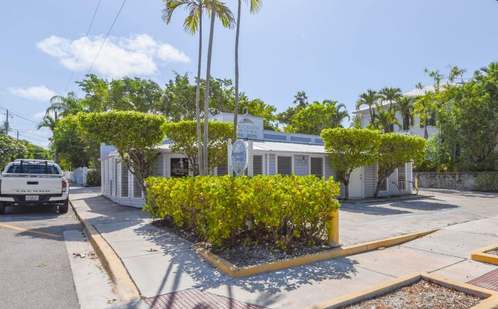 Pictures of Land property located at 701 Simonton Street, KEY WEST, FL 33040 for sales - image #1