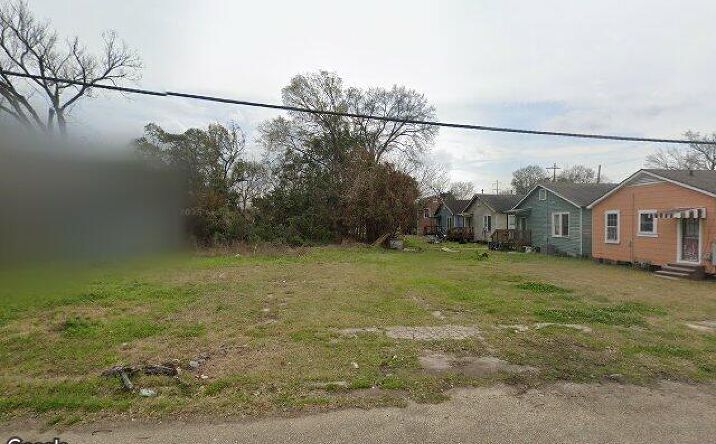 Pictures of Land property located at 2226 Edgewood Dr, Baton Rouge, LA 70802 for sales - image #1