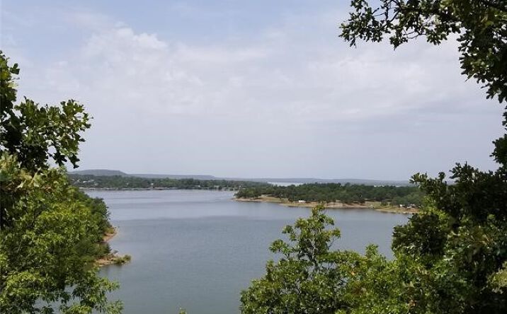 90 Edge Water Road, Eufaula