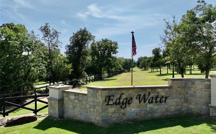 73 Edge Water Road, Eufaula