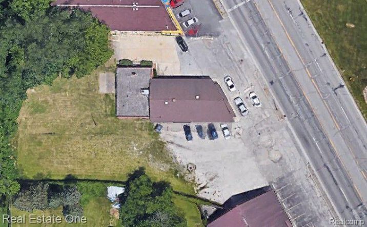 Pictures of Office, Land, Retail property located at 6000 DIXIE HIWY, Saginaw, MI 48601 for sales - image #1