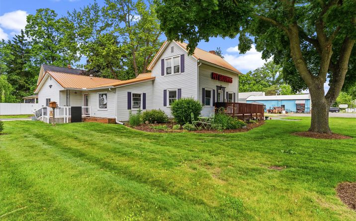 Pictures of Office, Retail property located at 325 N Cedar Street, Imlay City, MI 48444 for sales - image #1