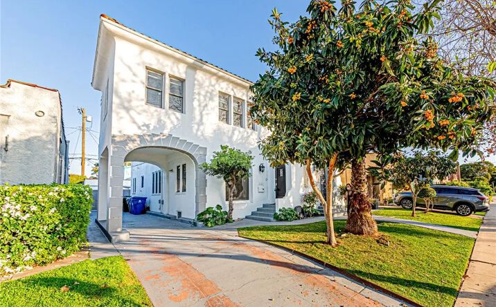 Pictures of Multifamily property located at 1226 Meadowbrook Avenue, Los Angeles, CA 90019 for sales - image #1