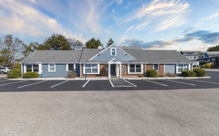 Pictures of Business for Sale property located at 712 Main Street, Hyannis, MA 02601 for sales - image #1