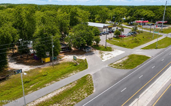 Pictures of Land property located at 738 S HIGHWAY 17, San Mateo, FL 32187 for sales - image #1