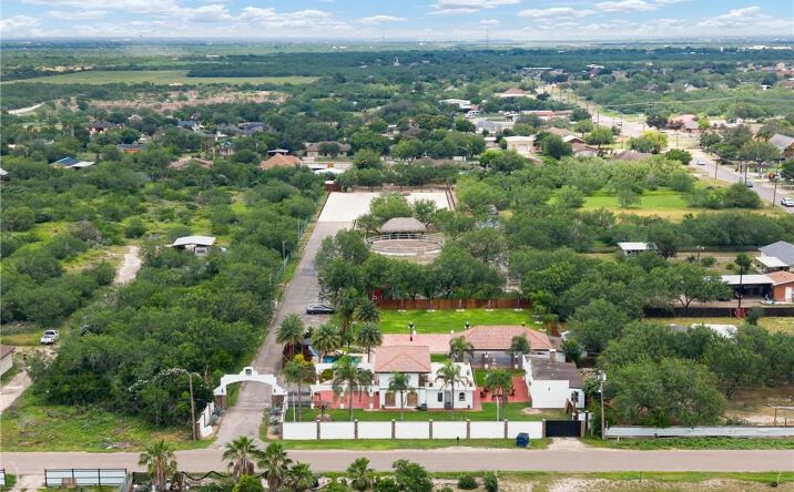Pictures of Land property located at 1461 Pino Street, Penitas, TX 78576 for sales - image #1