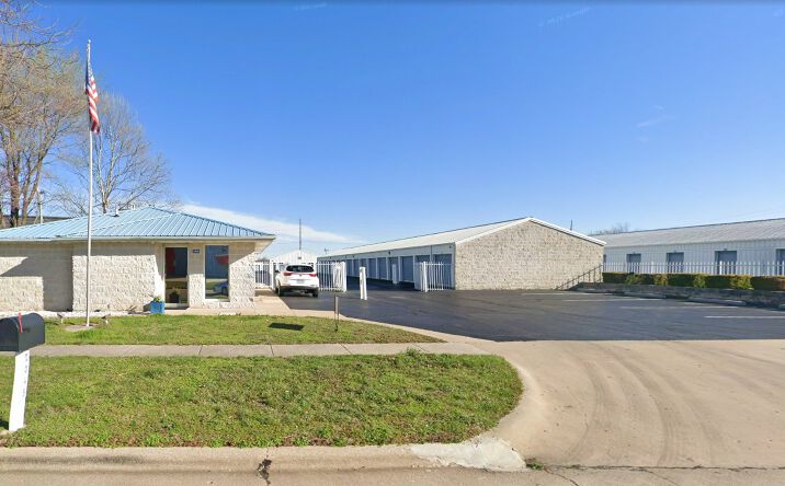 Pictures of Self Storage property located at 2045 W Sunset St, Springfield, MO 65807 for sales - image #1