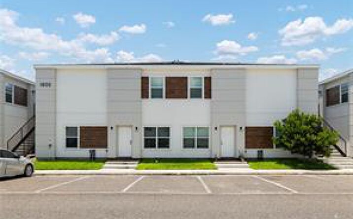 Pictures of Multifamily property located at 901 E Yuma Ave, McAllen, TX 78503 for sales - image #1