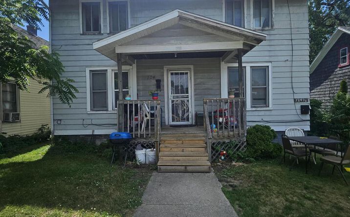 Pictures of Multifamily property located at 124 N Woodland Avenue, Michigan City, IN 46360 for sales - image #1