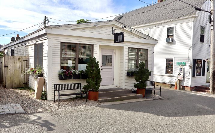 Pictures of Retail property located at 133 Commercial Street, Provincetown, MA 02657 for sales - image #1