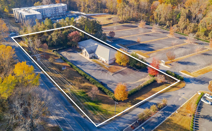 Pictures of Office property located at 6023 Beatties Ford Road, Charlotte, NC 28216 for sales - image #1