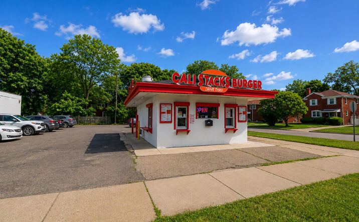 Pictures of Retail property located at 18500 Schoolcraft Rd, Detroit, MI 48223 for sales - image #1