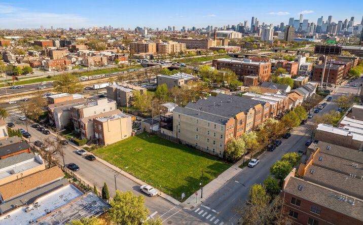 Pictures of Land property located at 2452 W HARRISON ST, CHICAGO, IL 60612 for sales - image #1