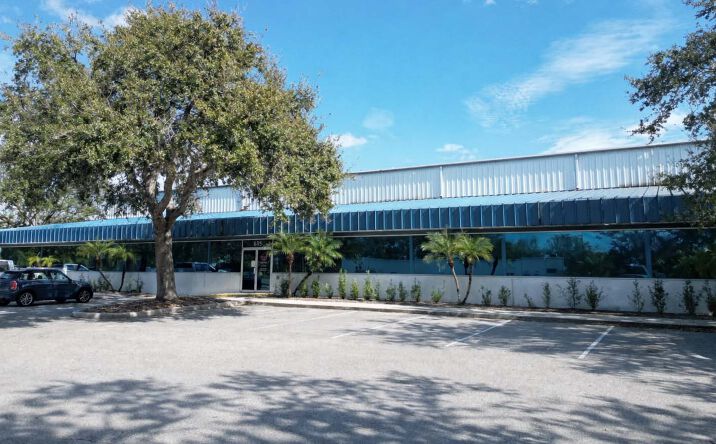 Pictures of Retail, Industrial property located at 6115 31st St E, Bradenton, FL 34203 for sales - image #1