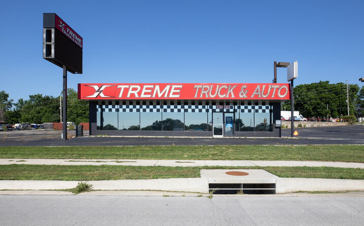 Pictures of Industrial property located at 13100-13108 S 71 Highway, Grandview, MO 76513 for sales - image #1