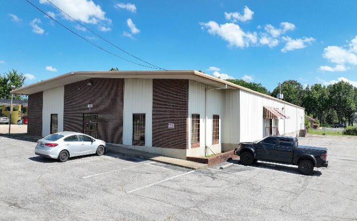 Pictures of Retail, Industrial property located at 4695 Winchester Rd., Memphis, TN 38118 for sales - image #1