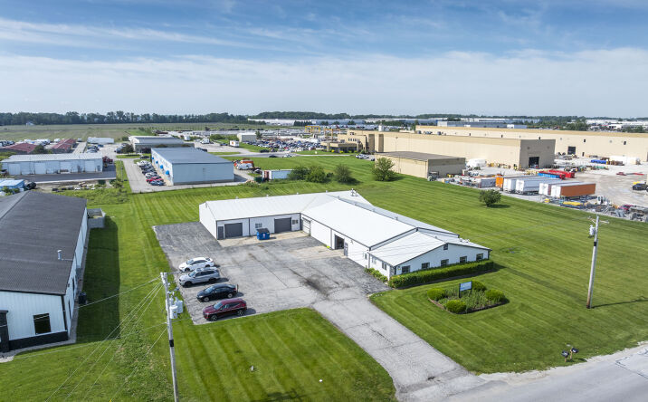 Pictures of Industrial property located at 6301 W 400 N, GREENFIELD, IN 46140-9641 for sales - image #1