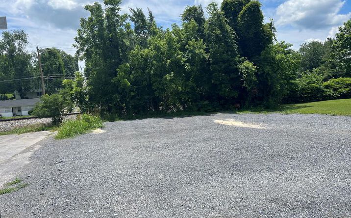 Pictures of Land, Multifamily property located at n/a S N/A, Abingdon, VA 24210 for sales - image #1