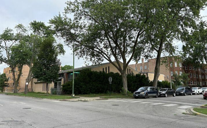 Pictures of Special Purpose property located at 7550 South Phillips Avenue, Chicago, IL 60649 for sales - image #1