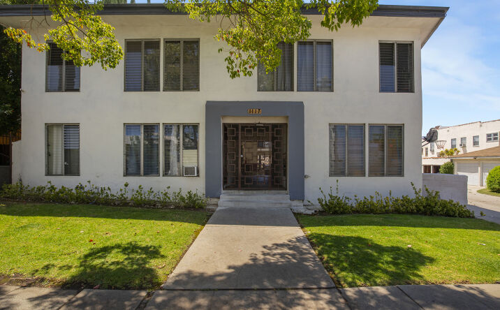 Pictures of Multifamily property located at 1117 S Spaulding Ave, Los Angeles, CA 90019 for sales - image #1