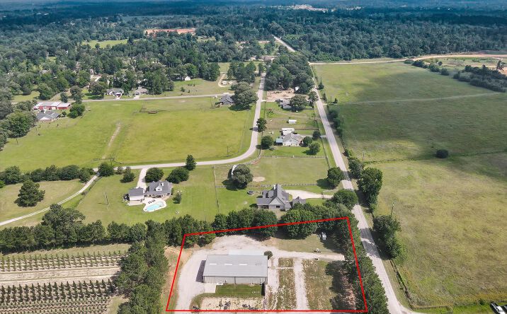 Pictures of Mixed Use, Industrial, Office property located at 12585 Rose Road, Willis, TX 77378 for sales - image #1